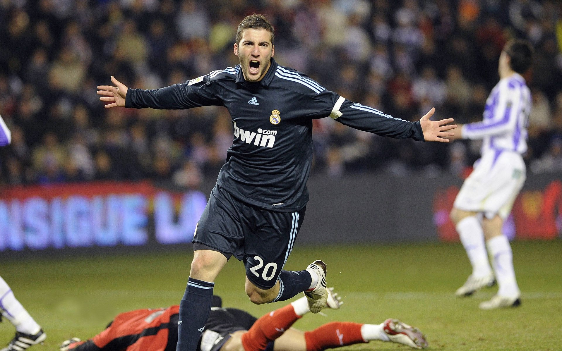 体育赛事商业合作增加，体育赛事商业模式